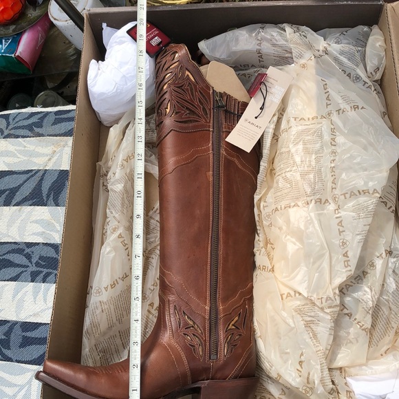 High cowboy boots - Picture 3 of 3